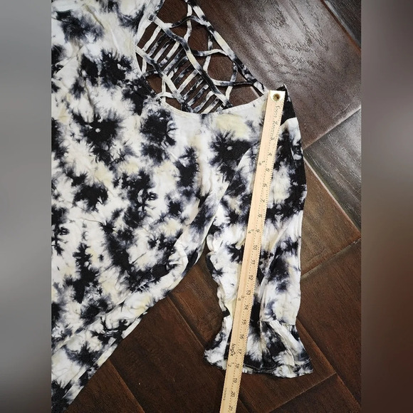 Free 2 Luv Stretchy Tie Dye Womens Tunic Top 1X - Picture 3 of 11